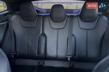 Ліфтбек Tesla Model S 2015 в Києві