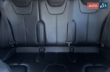 Ліфтбек Tesla Model S 2015 в Києві