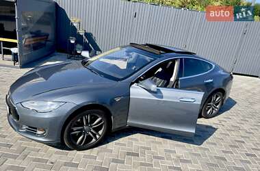Лифтбек Tesla Model S 2013 в Полтаве