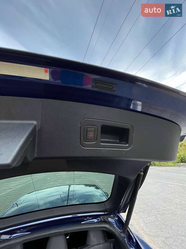 Лифтбек Tesla Model S 2017 в Полтаве фото 17 Лифтбек Tesla Model S 2017 в Полтаве