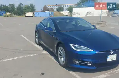 Tesla Model S 2018