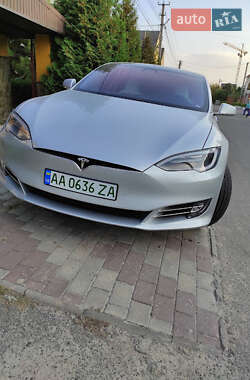 Лифтбек Tesla Model S 2018 в 
