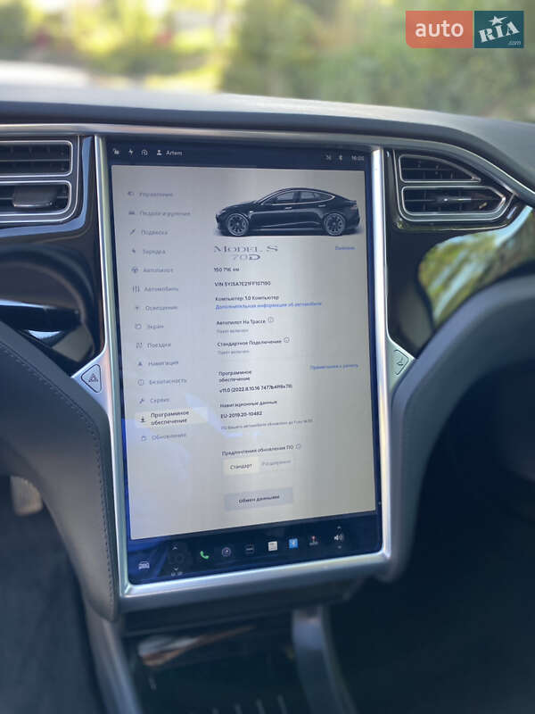 Ліфтбек Tesla Model S 2015 в Чернівцях