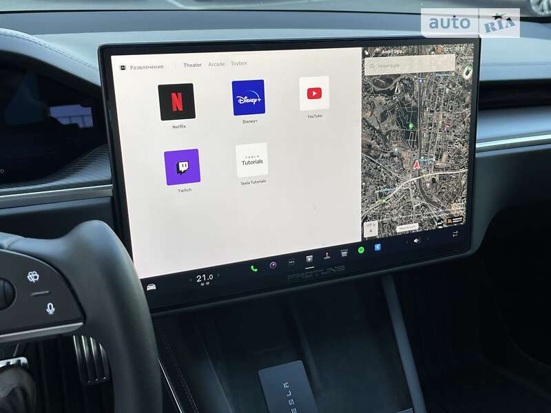 Лифтбек Tesla Model S 2022 в Киеве