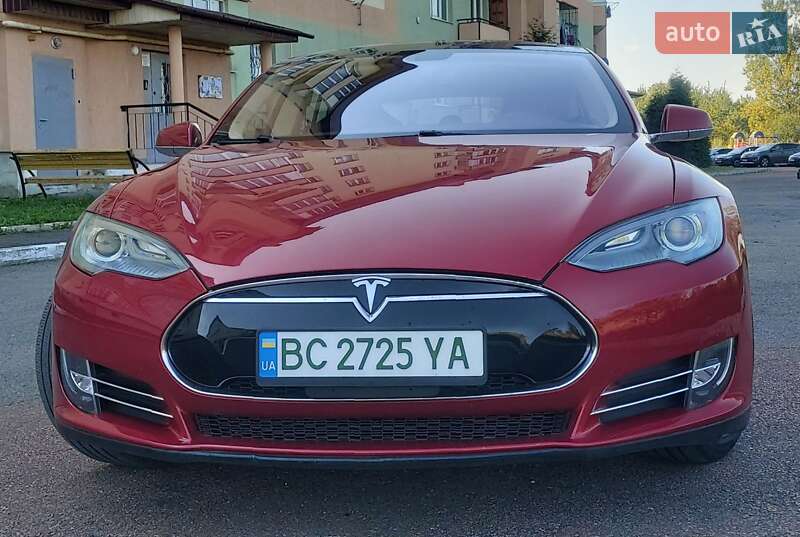Лифтбек Tesla Model S 2013 в Дрогобыче