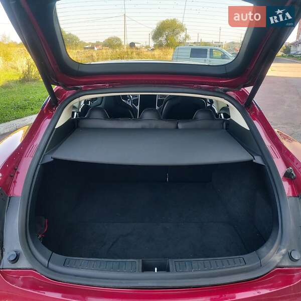 Лифтбек Tesla Model S 2013 в Дрогобыче