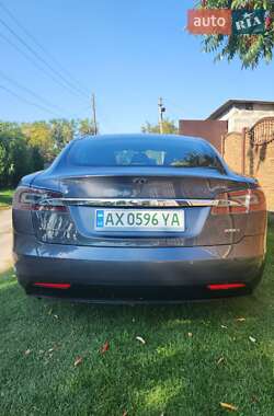 Лифтбек Tesla Model S 2018 в Харькове