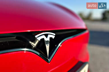 Лифтбек Tesla Model S 2021 в Днепре