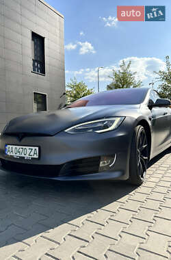 Лифтбек Tesla Model S 2019 в Киеве