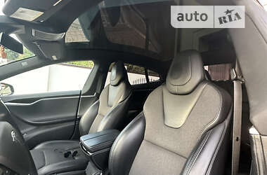 Лифтбек Tesla Model S 2018 в 