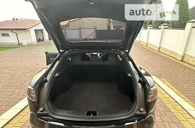 Лифтбек Tesla Model S 2018 в 