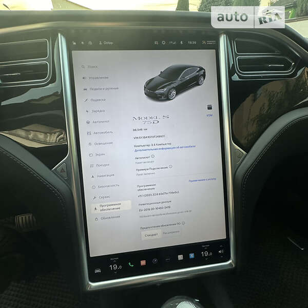 Ліфтбек Tesla Model S 2018 в Львові