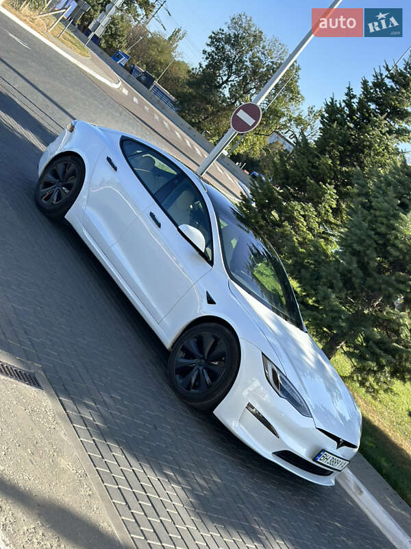 Лифтбек Tesla Model S 2022 в Одессе
