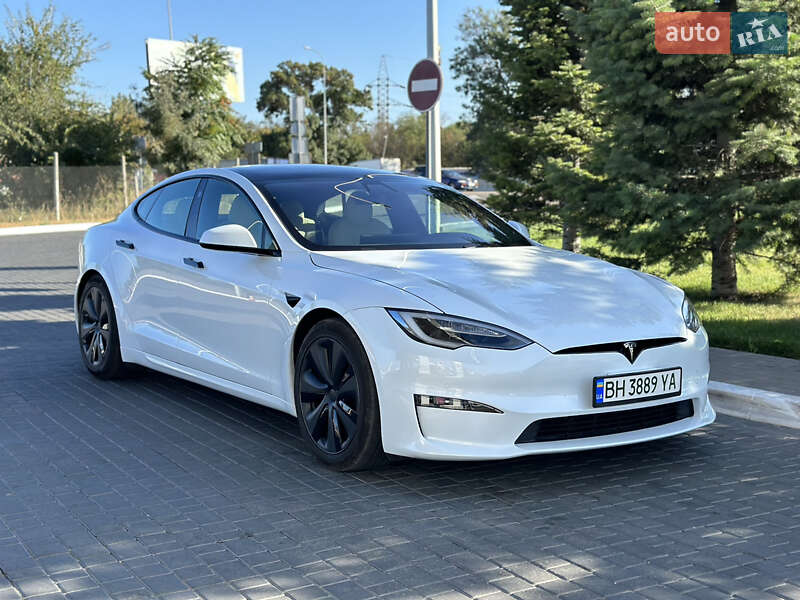 Tesla Model S 2022