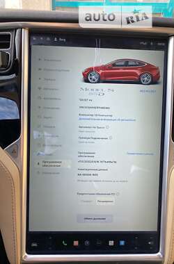 Ліфтбек Tesla Model S 2015 в Києві