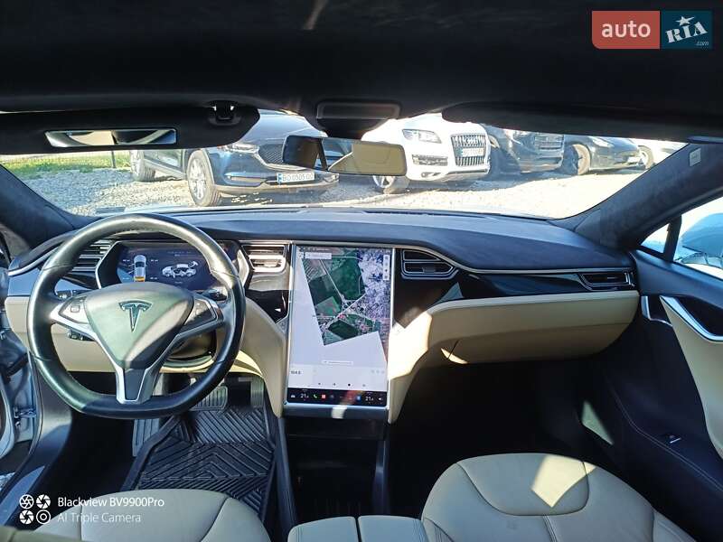 Лифтбек Tesla Model S 2015 в Тернополе