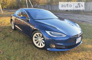 Tesla Model S 2016