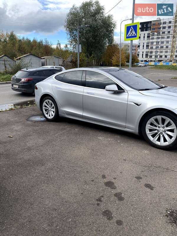 Лифтбек Tesla Model S 2017 в Одессе