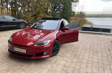 Tesla Model S 2016