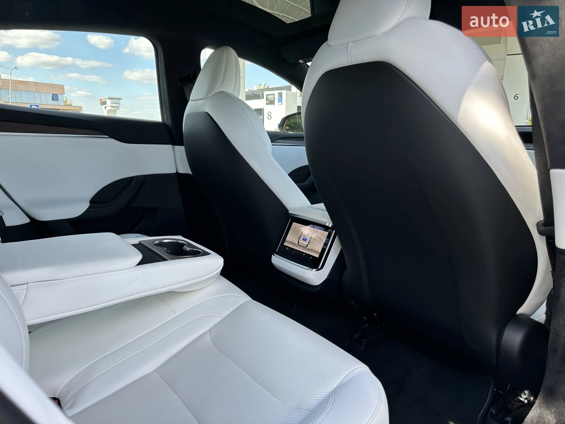 2021 Tesla Model S - мініатюра 31
