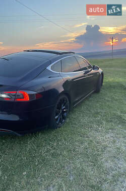 Лифтбек Tesla Model S 2013 в 