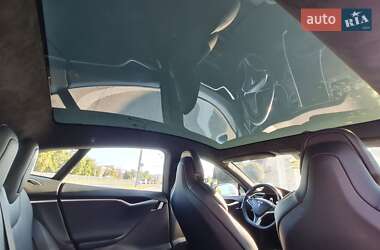 Лифтбек Tesla Model S 2017 в 