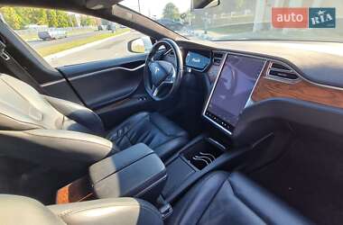 Лифтбек Tesla Model S 2017 в 