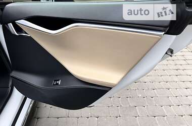 Лифтбек Tesla Model S 2015 в Ивано-Франковске