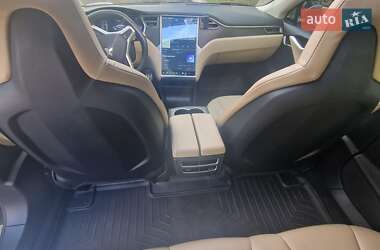 Лифтбек Tesla Model S 2014 в 