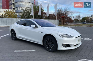 Ліфтбек Tesla Model S 2018 в Харкові