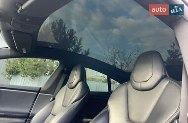 Ліфтбек Tesla Model S 2018 в Харкові