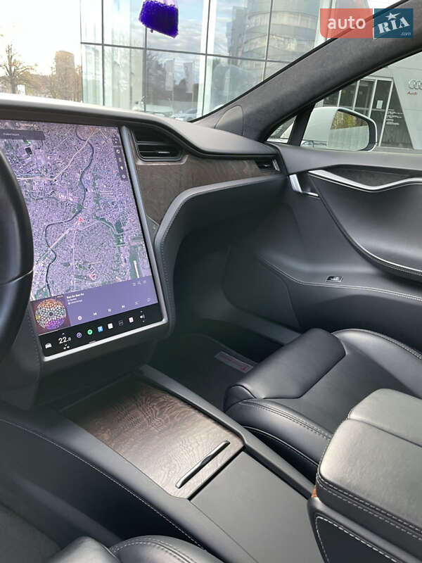 Лифтбек Tesla Model S 2018 в Харькове