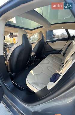 Лифтбек Tesla Model S 2013 в Синельниково