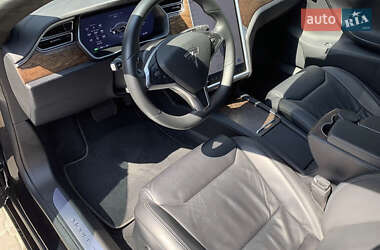 Лифтбек Tesla Model S 2017 в 