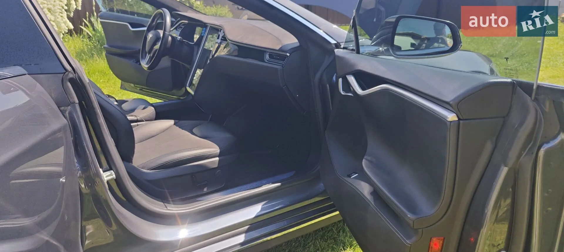 2015 Tesla Model S - мініатюра 17