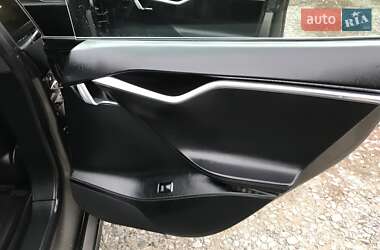 Ліфтбек Tesla Model S 2016 в Вінниці