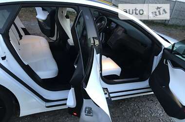 Лифтбек Tesla Model S 2019 в 