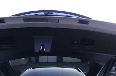 Лифтбек Tesla Model S 2019 в 