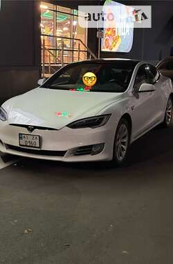 Лифтбек Tesla Model S 2016 в Белой Церкви