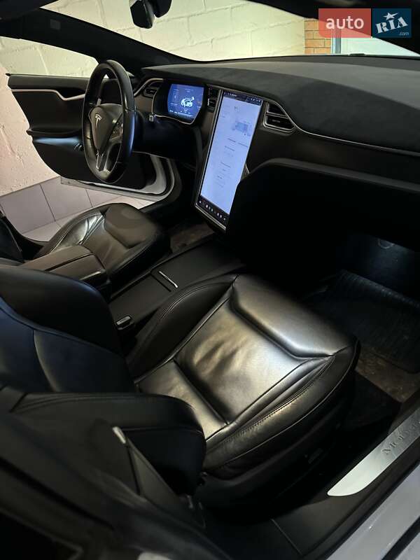 Ліфтбек Tesla Model S 2016 в Білій Церкві