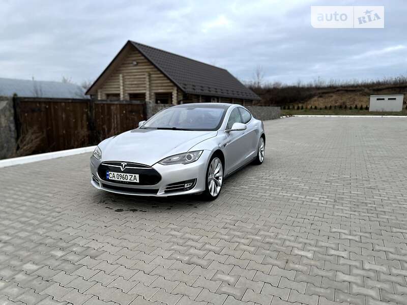Tesla Model S