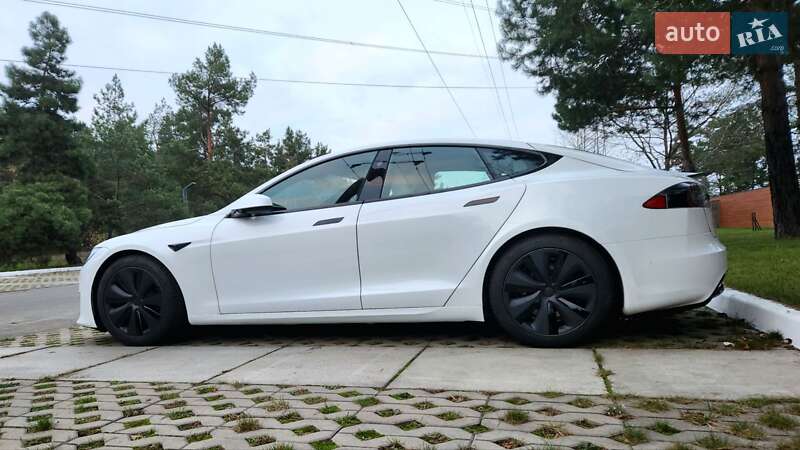 Лифтбек Tesla Model S 2021 в Киеве