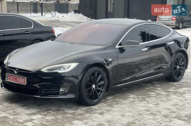Лифтбек Tesla Model S 2017 в Бродах Лифтбек Tesla Model S 2017 в Бродах