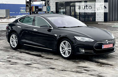 Tesla Model S 2012