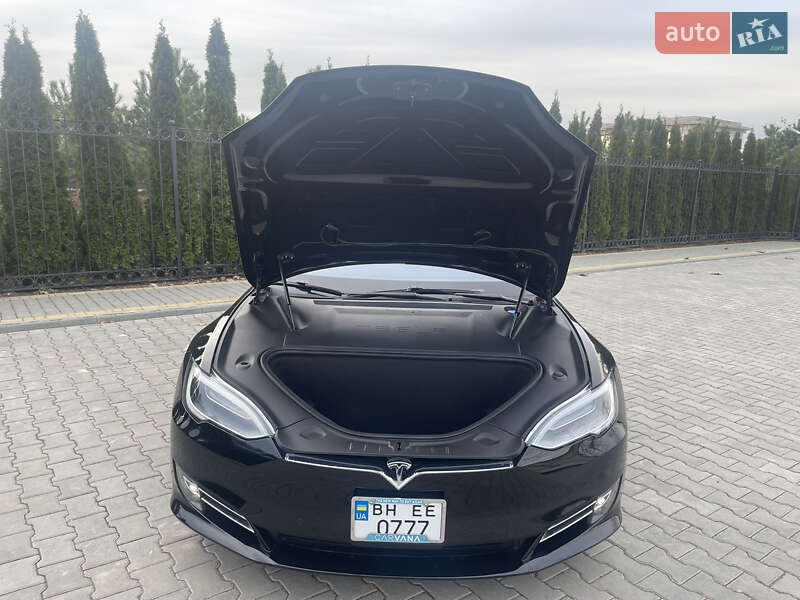 Лифтбек Tesla Model S 2019 в Одессе