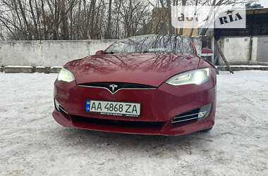 Tesla Model S 2015