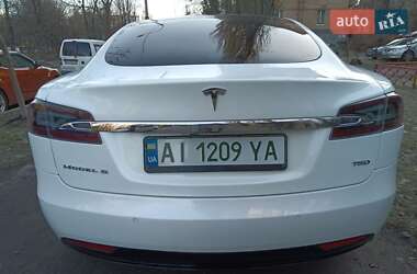 Лифтбек Tesla Model S 2018 в 
