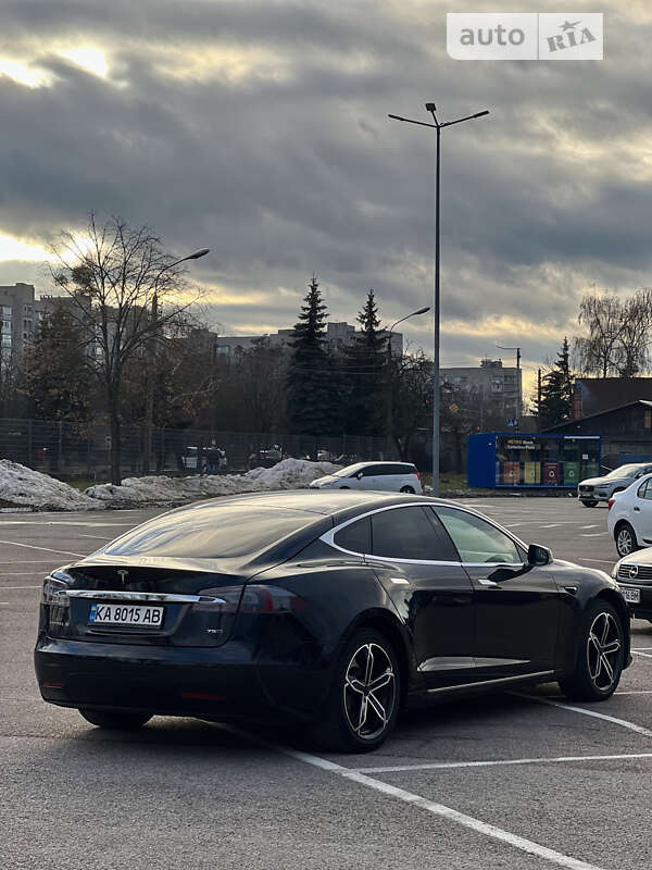Лифтбек Tesla Model S 2016 в Житомире