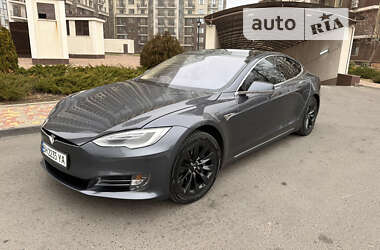 Ліфтбек Tesla Model S 2016 в Одесі