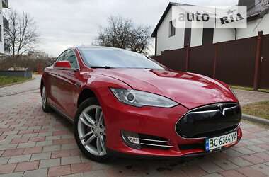 Tesla Model S 2013